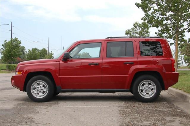 Jeep Patriot 2010 photo 1