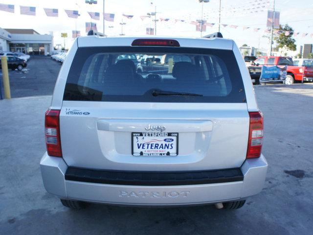 Jeep Patriot 2010 photo 5