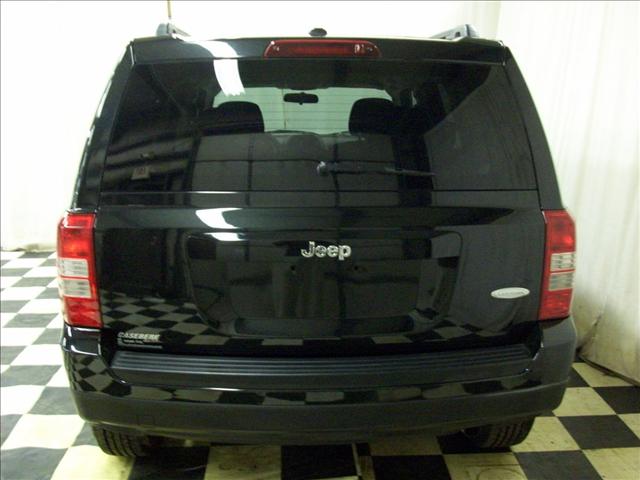 Jeep Patriot 2011 photo 1