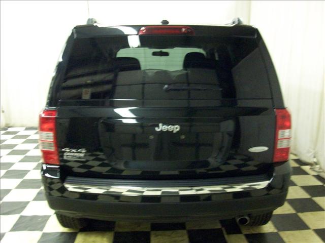 Jeep Patriot 2011 photo 1