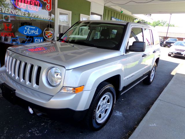 Jeep Patriot 2011 photo 1