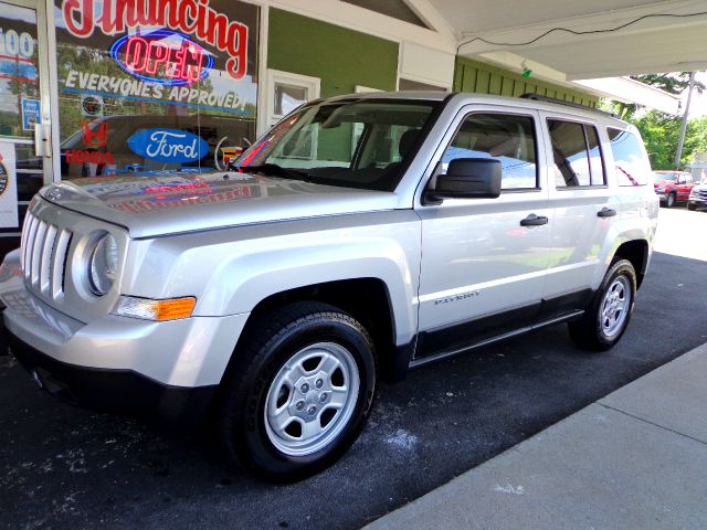 Jeep Patriot 2011 photo 4