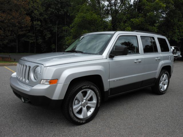 Jeep Patriot 2011 photo 4