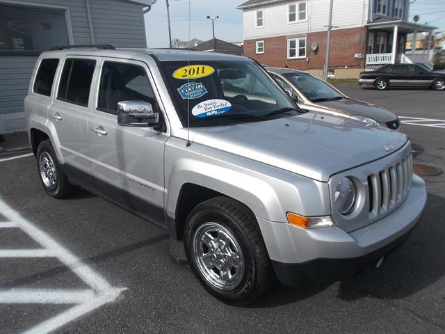 Jeep Patriot 2011 photo 3