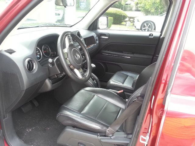 Jeep Patriot 2011 photo 2