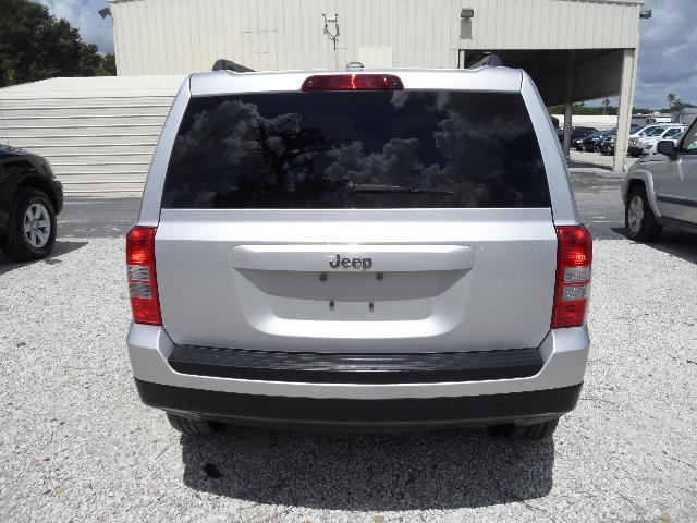 Jeep Patriot 2011 photo 3