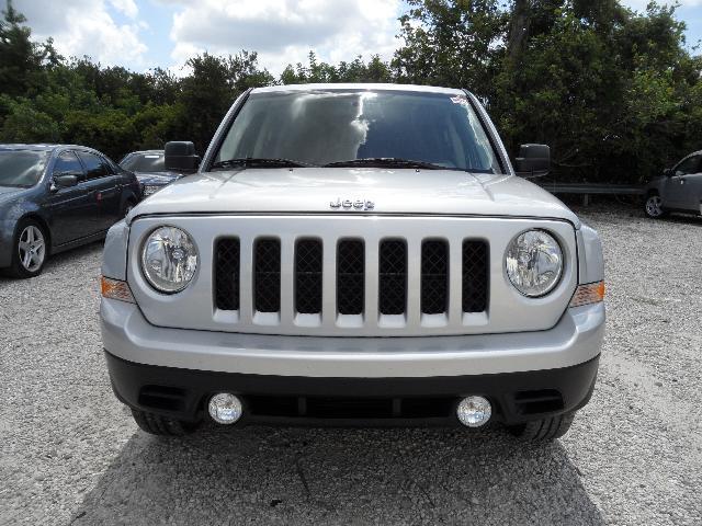 Jeep Patriot 2011 photo 4