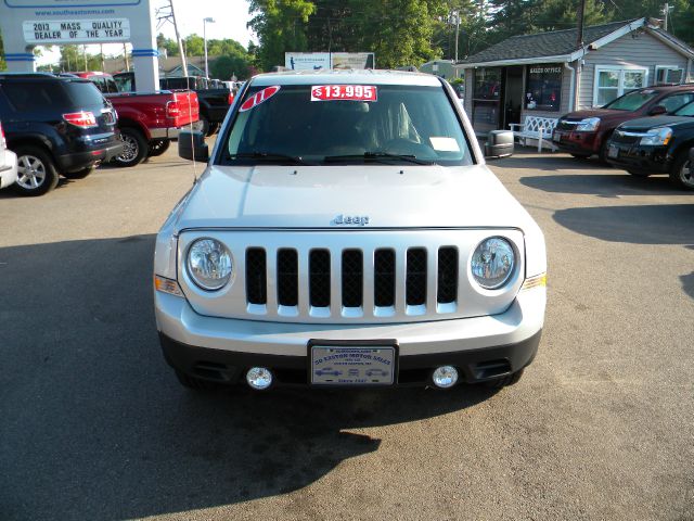 Jeep Patriot 2011 photo 15