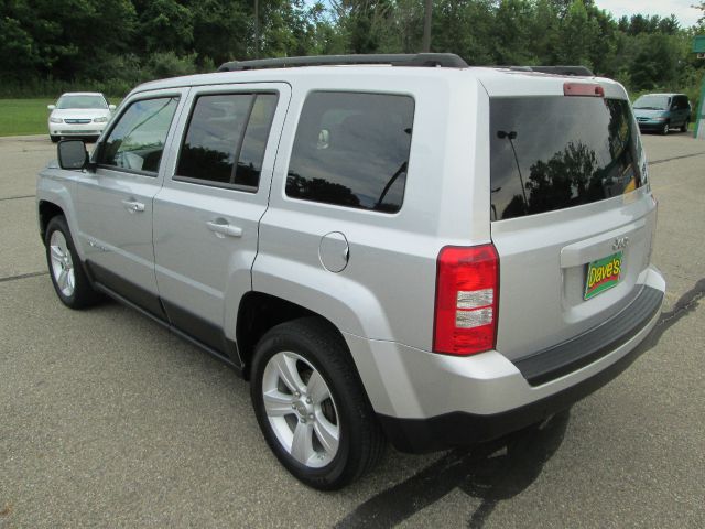 Jeep Patriot 2011 photo 4