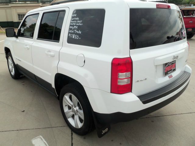 Jeep Patriot 2011 photo 1