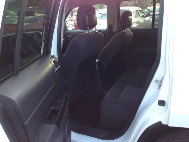 Jeep Patriot 2011 photo 22