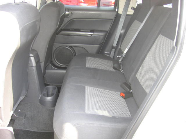 Jeep Patriot 2011 photo 13