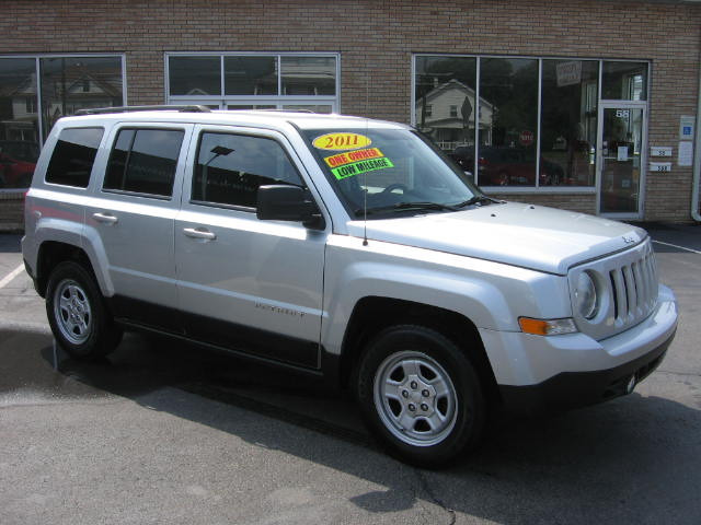 Jeep Patriot 2011 photo 20