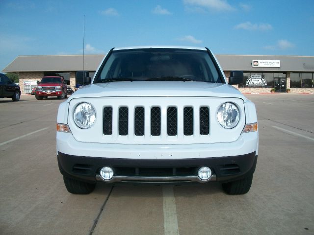 Jeep Patriot 2011 photo 2