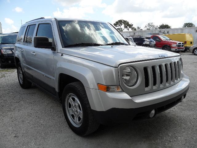 Jeep Patriot 2011 photo 1