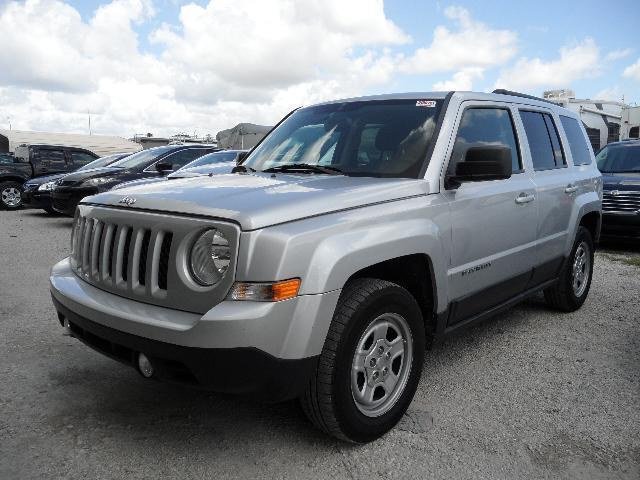 Jeep Patriot 2011 photo 2