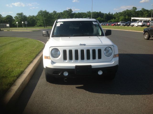 Jeep Patriot 2011 photo 3