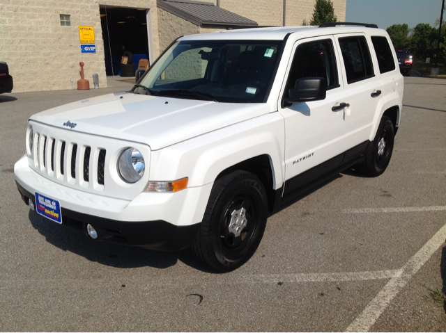 Jeep Patriot 2011 photo 1