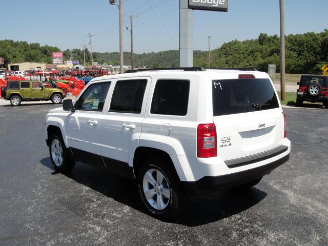 Jeep Patriot 2011 photo 1