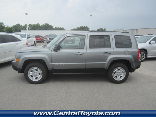 Jeep Patriot 2013 photo 1