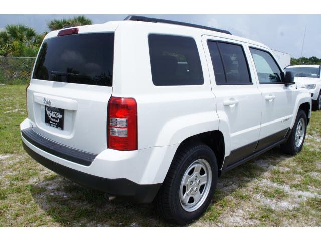 Jeep Patriot 2014 photo 2