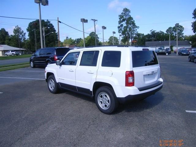 Jeep Patriot 2014 photo 3