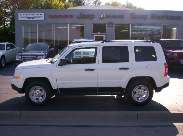 Jeep Patriot 2014 photo 2