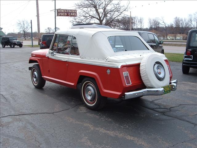 Jeep Willys 1968 photo 2