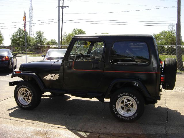 Jeep Wrangler 1987 photo 1