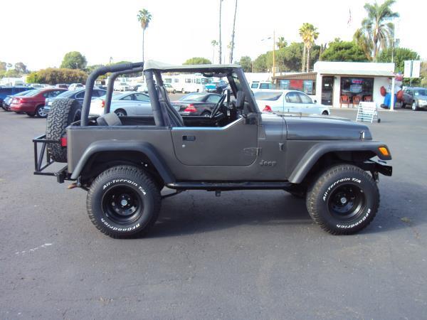 Jeep Wrangler SE SUV