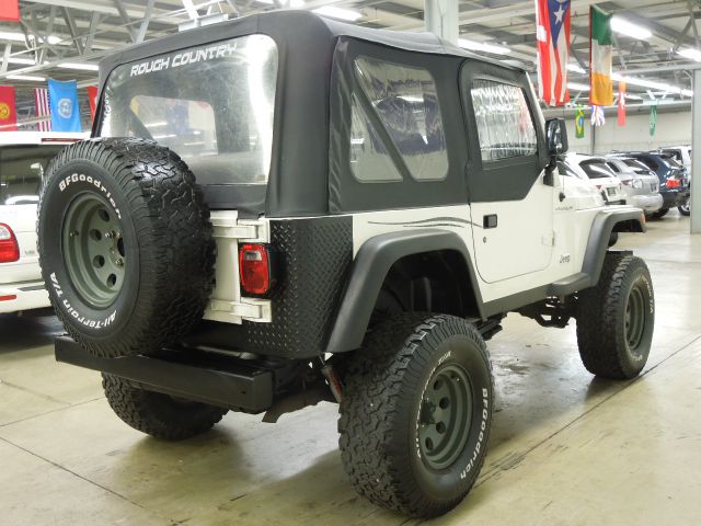 Jeep Wrangler 1997 photo 2