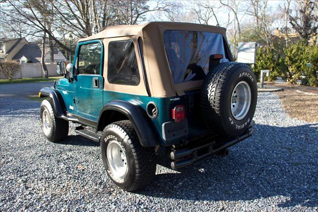 Jeep Wrangler 1997 photo 3