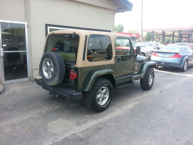 Jeep Wrangler 3.5 SE SUV