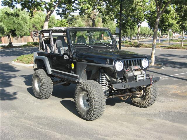 Jeep Wrangler 1997 photo 2