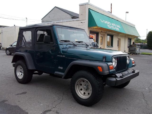 Jeep Wrangler SE SUV