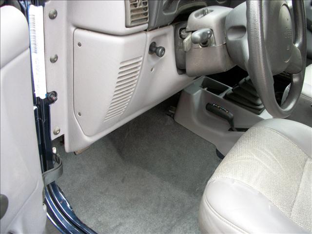 Jeep Wrangler 1997 photo 3