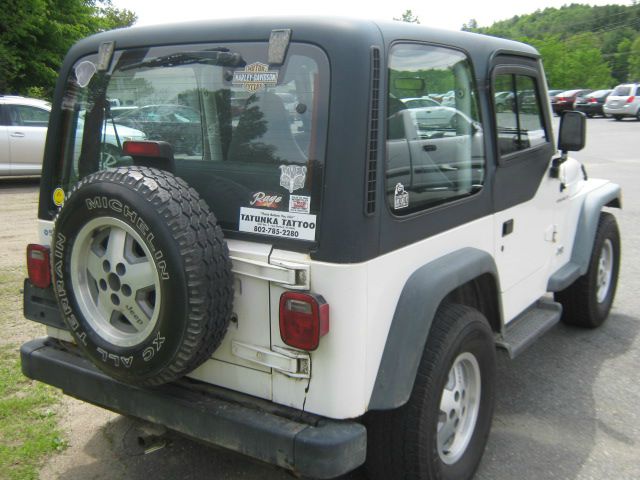 Jeep Wrangler 1997 photo 3