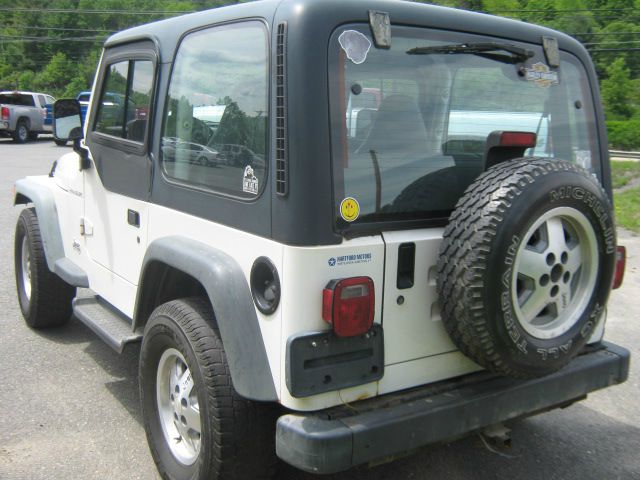 Jeep Wrangler 1997 photo 4