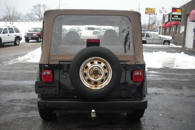 Jeep Wrangler 1997 photo 4