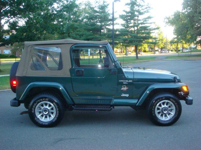 Jeep Wrangler 3.5 SE SUV