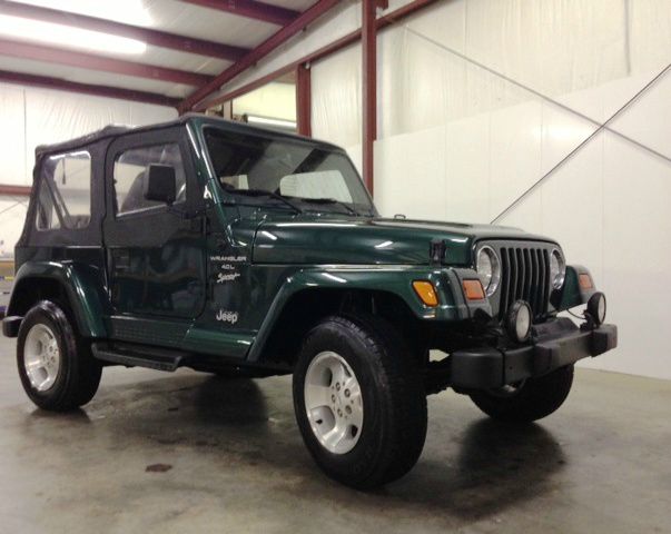 Jeep Wrangler 2000 photo 2