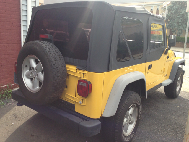 Jeep Wrangler 2000 photo 2