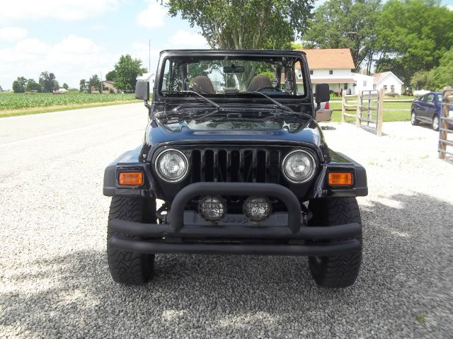 Jeep Wrangler 2000 photo 2