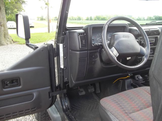 Jeep Wrangler 2000 photo 4