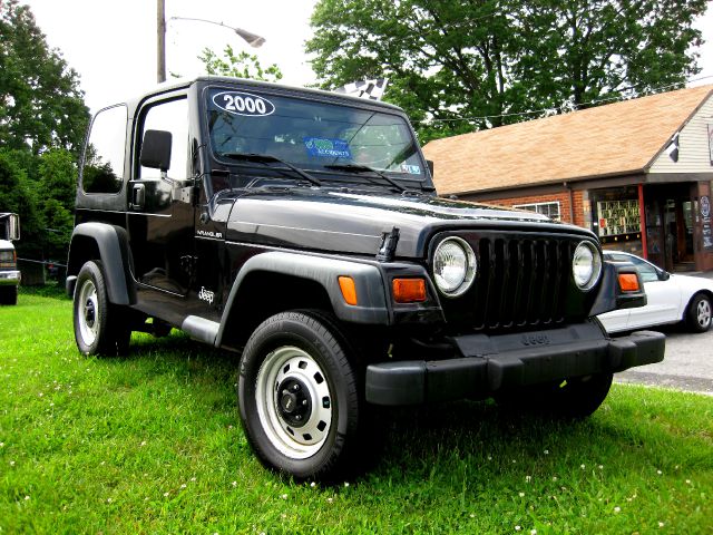 Jeep Wrangler 2000 photo 1