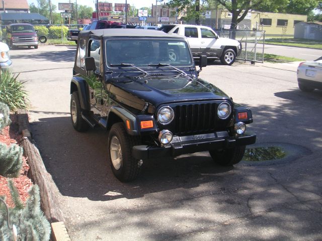 Jeep Wrangler 2000 photo 1