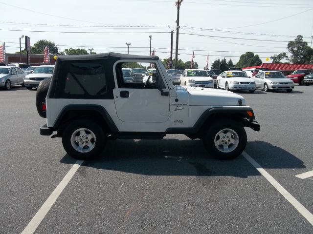 Jeep Wrangler 2000 photo 4