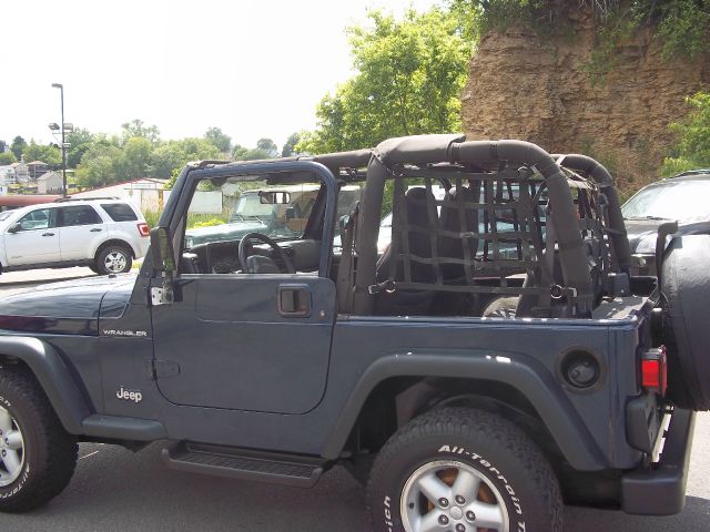 Jeep Wrangler 2000 photo 9