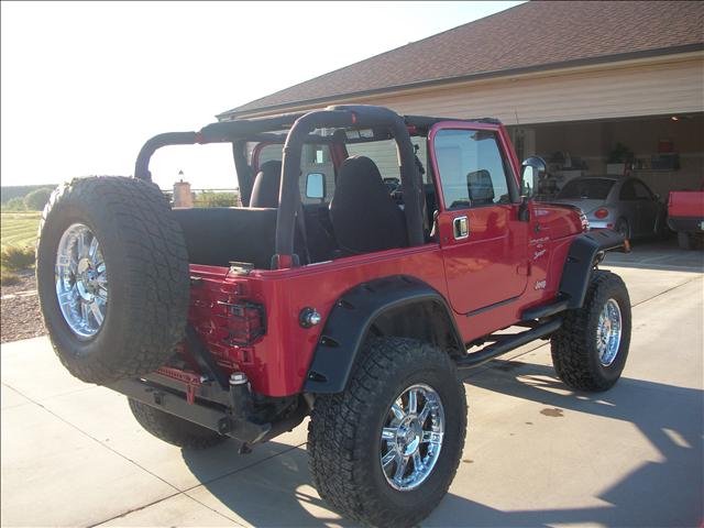 Jeep Wrangler 2000 photo 1