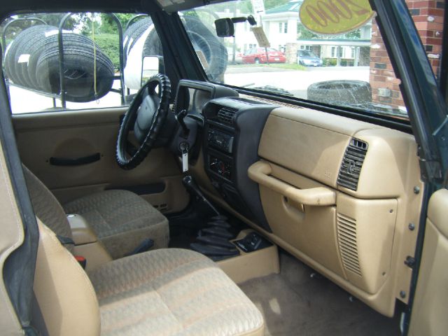 Jeep Wrangler 2000 photo 3